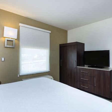 Homewood Suites By Hilton Querétaro Esterno foto