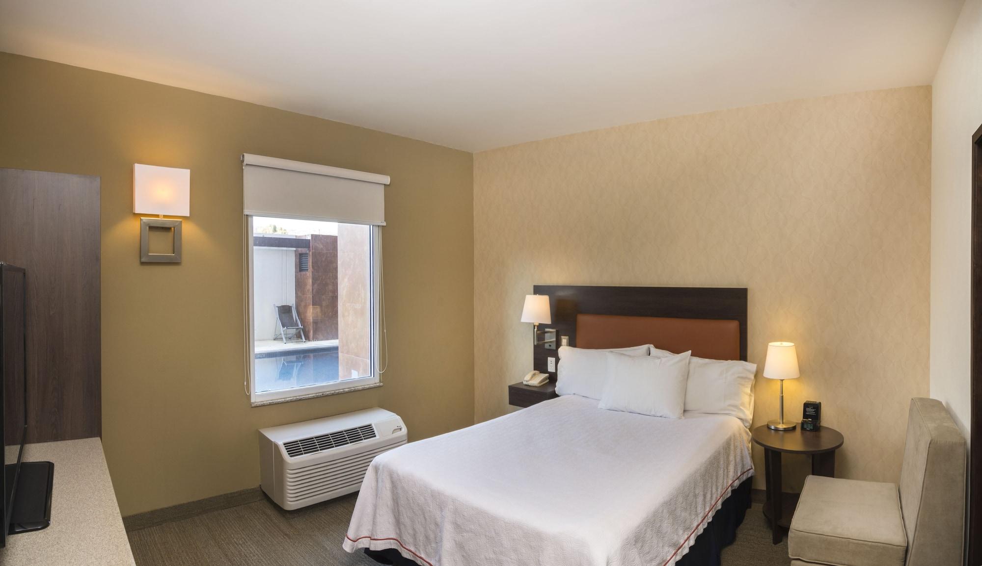 Homewood Suites By Hilton Querétaro Esterno foto