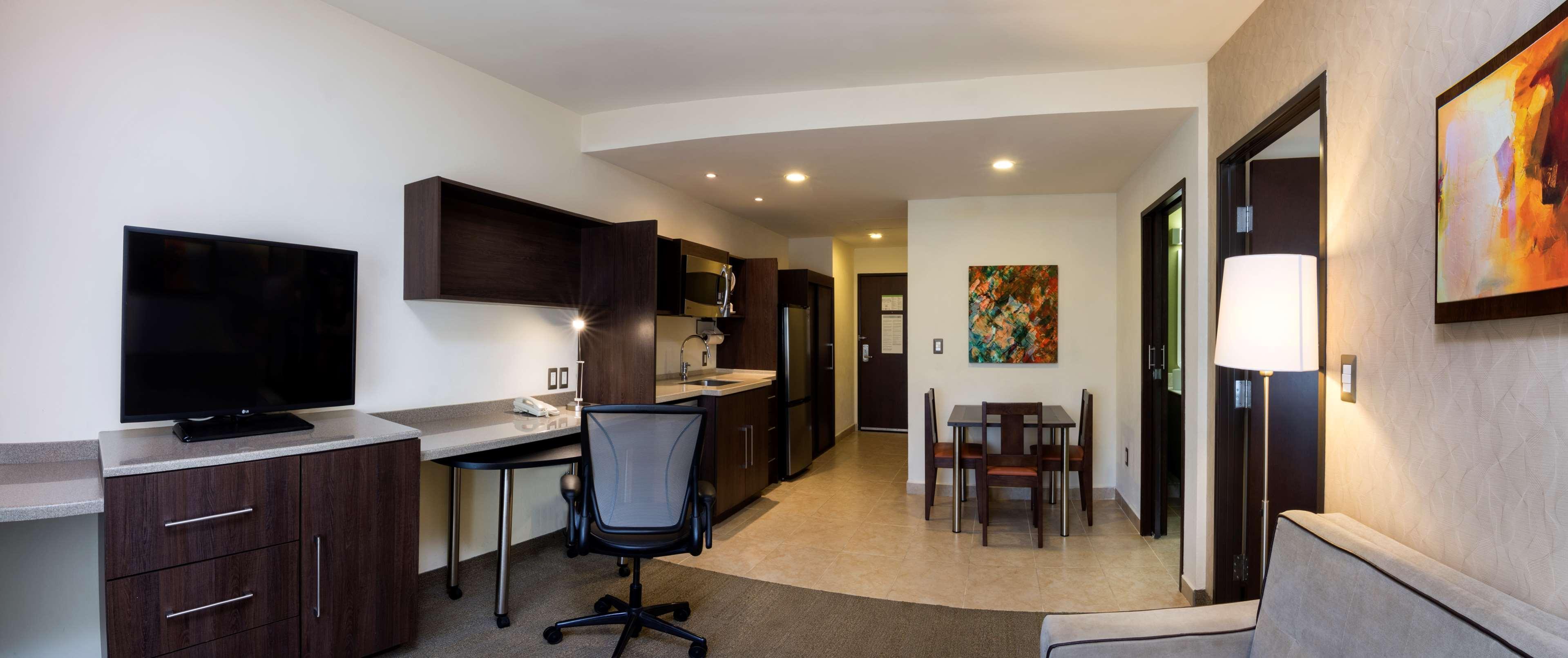 Homewood Suites By Hilton Querétaro Esterno foto